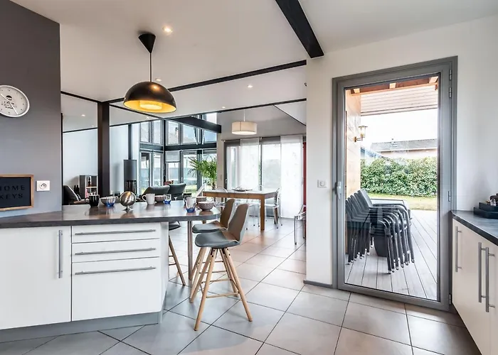 Confort - Piscine - Montagnes - - Parking Appartement *