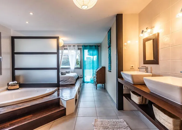 Appartement Confort - Piscine - Montagnes - - Parking Armoy