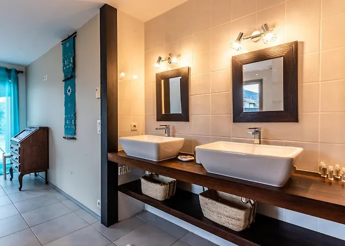 Confort - Piscine - Montagnes - - Parking Appartement